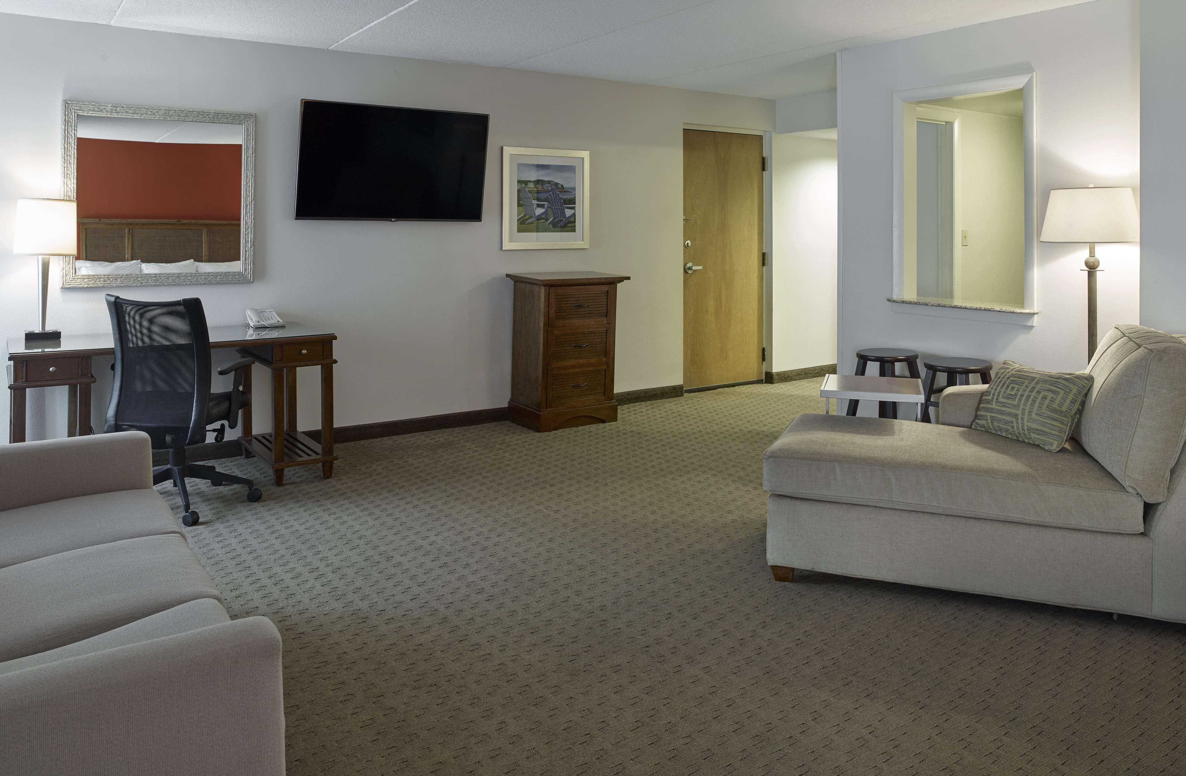 Hampton Inn Portland-Airport Саут-Портленд Экстерьер фото