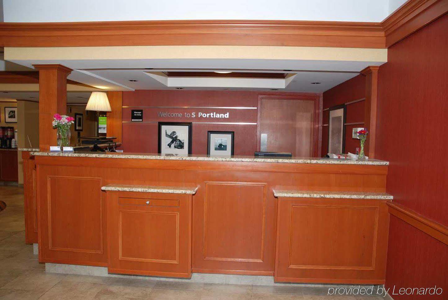 Hampton Inn Portland-Airport Саут-Портленд Экстерьер фото